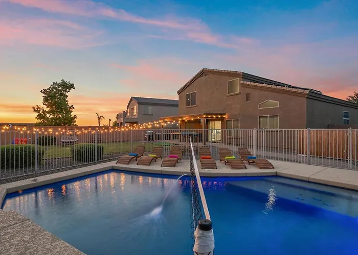 Mirage Peak Manor Luxury Pool Games Hosted By Relaxtay *