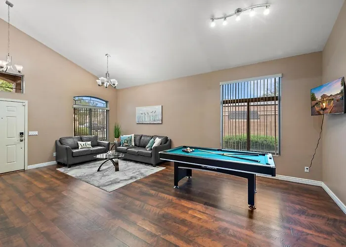 Mirage Peak Manor Luxury Pool Games Hosted By Relaxtay